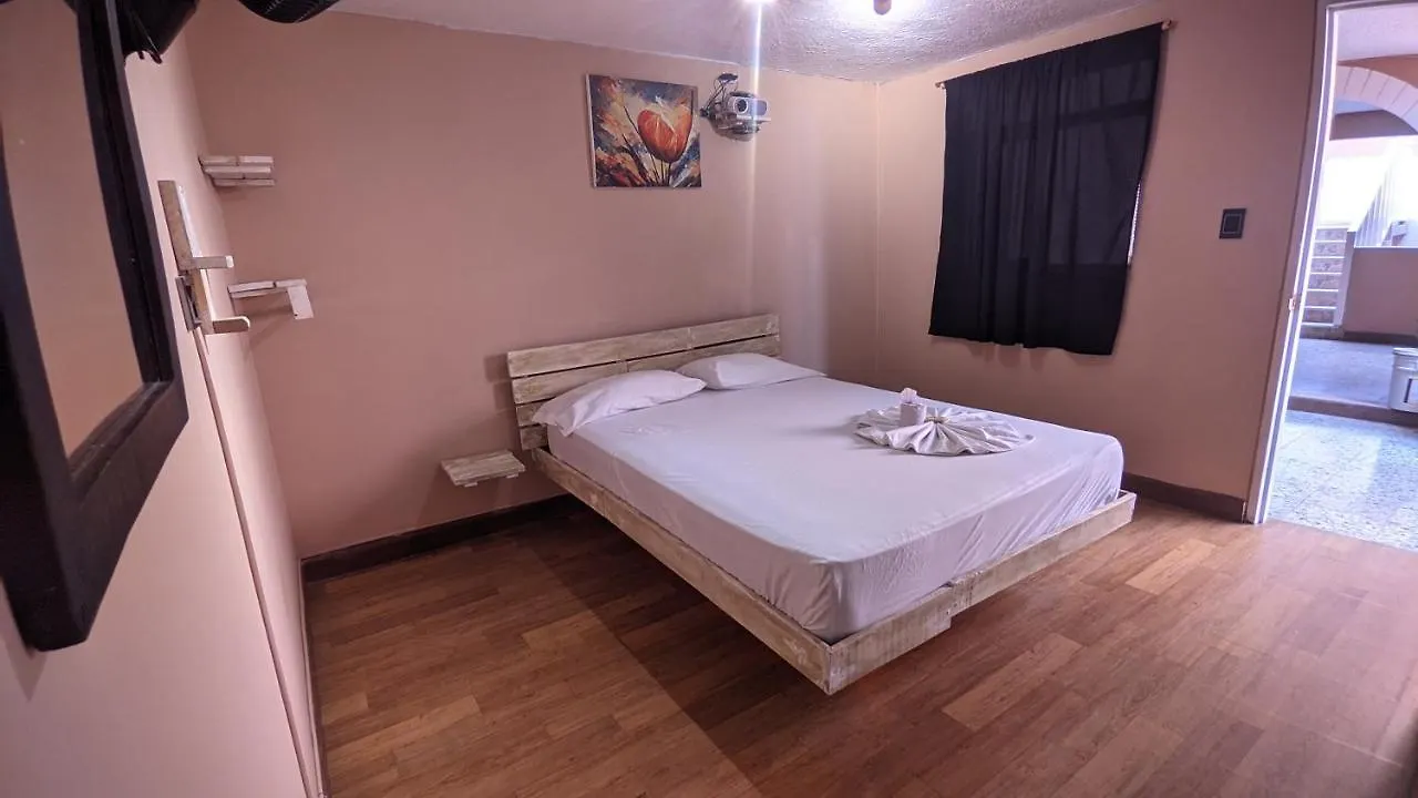 Hotel Grand Ilama 卡利